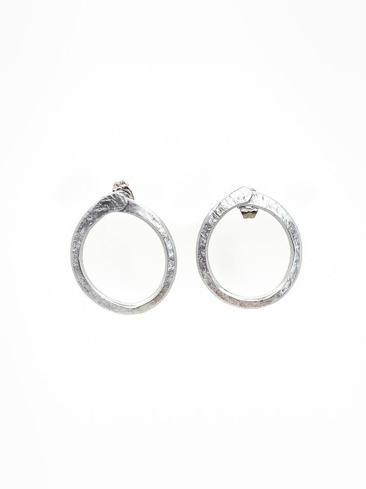 Circle Tiny Silver Hoop Detail