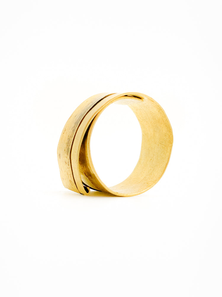 Eclipse Ring Gold side