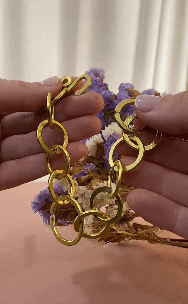 Egida Minimal Bracelet Gold Gif Details