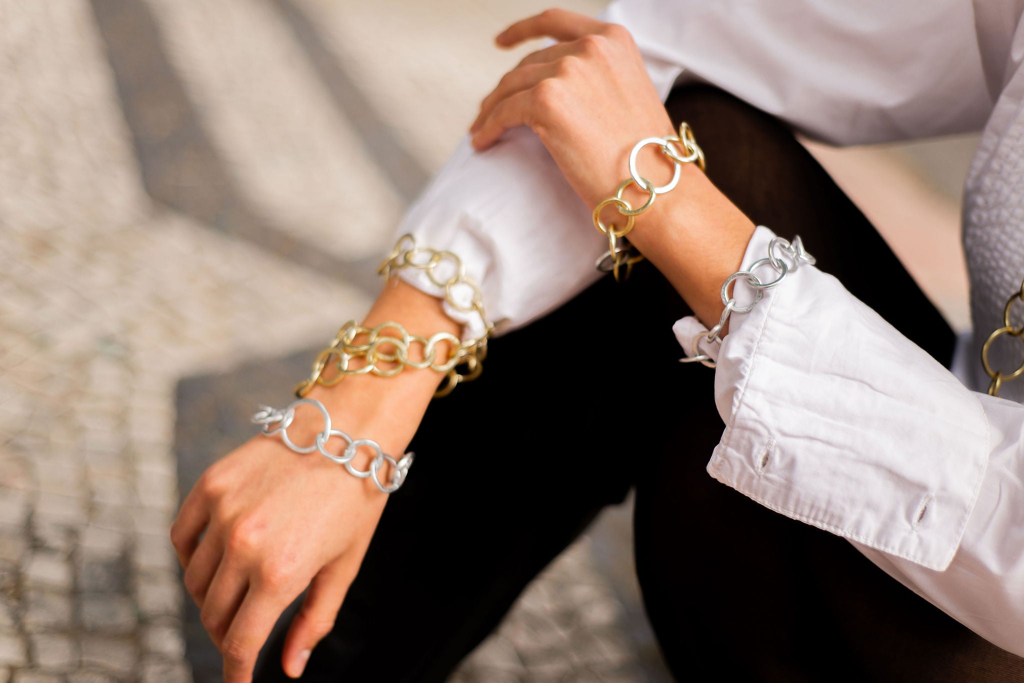 Egida double Bracelet Model Detail