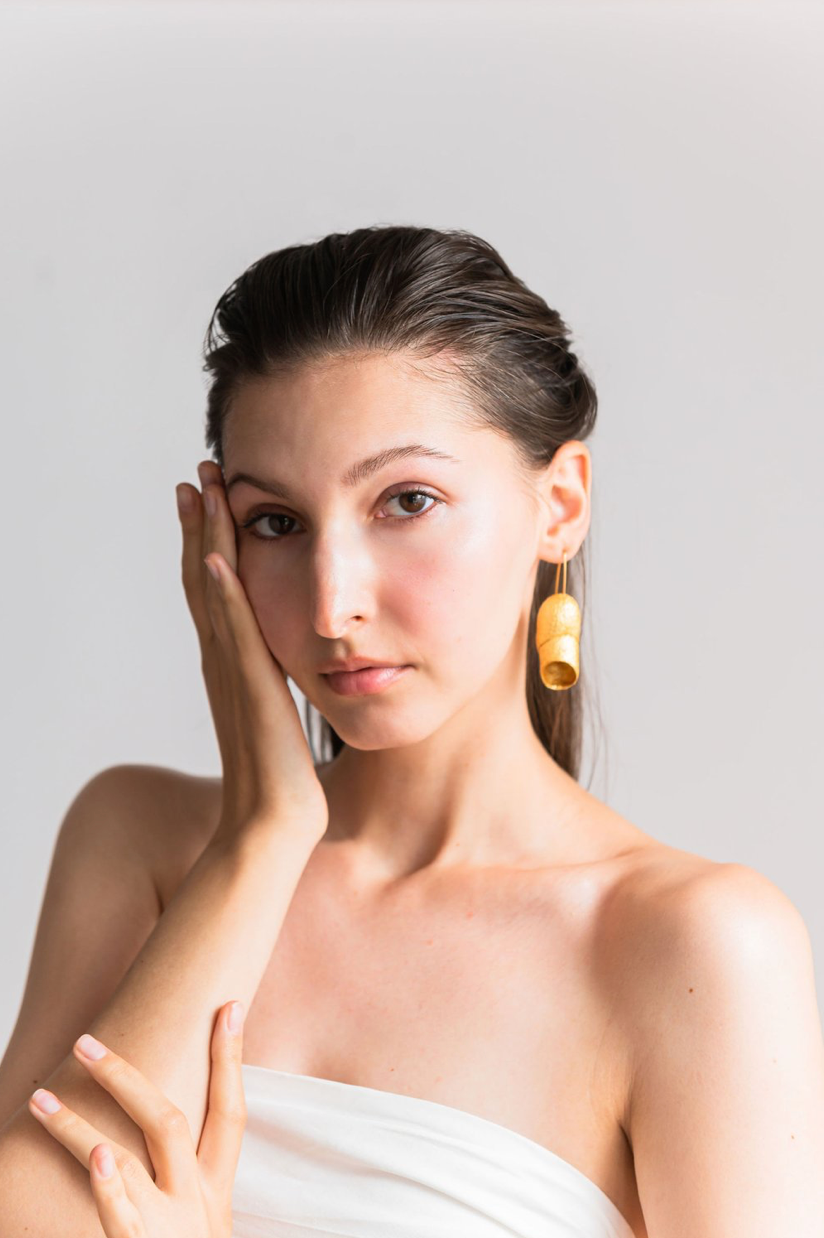 Hesperia double 24k/Silver Cocoons Detail