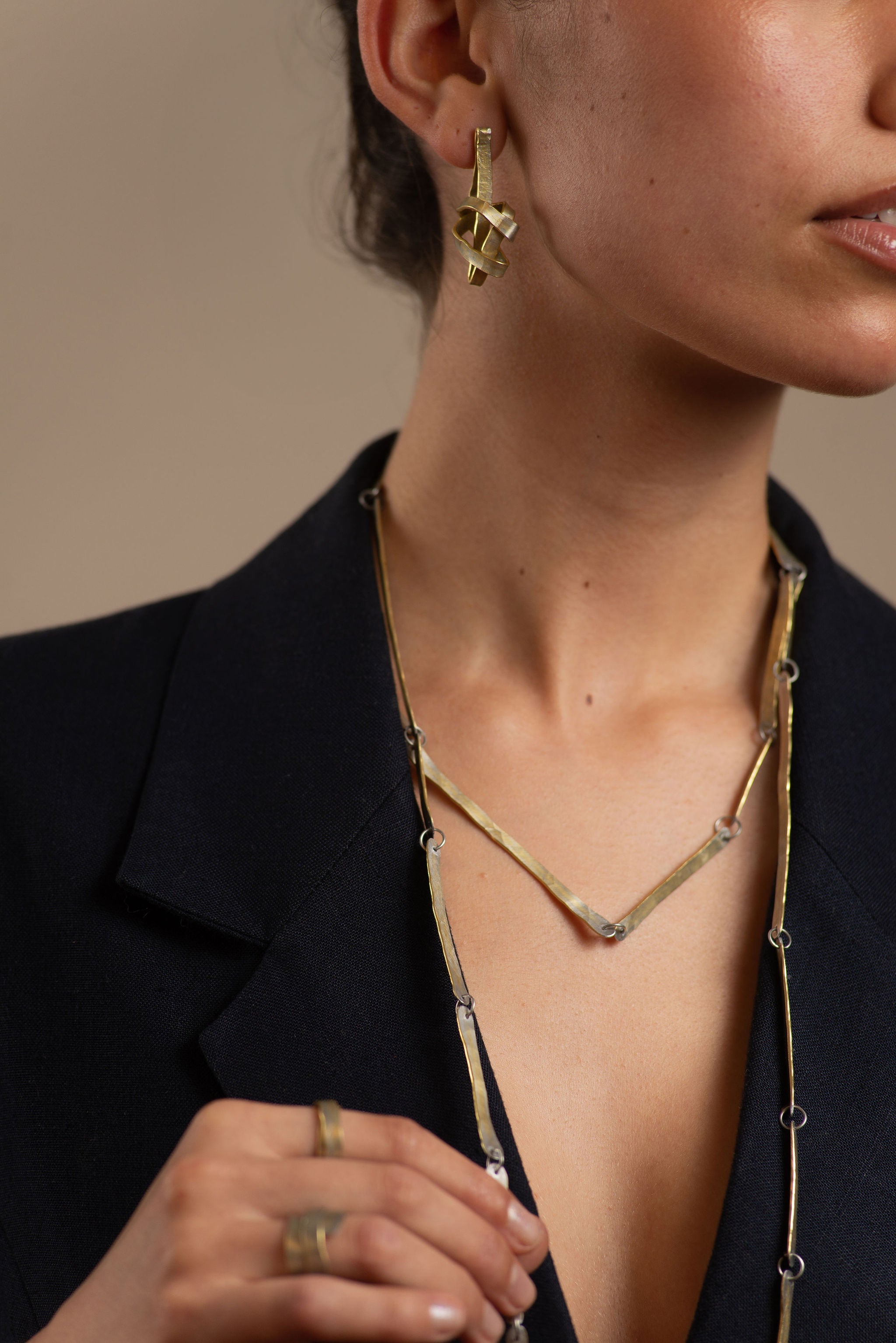 Louvata Long Necklace Model Detail