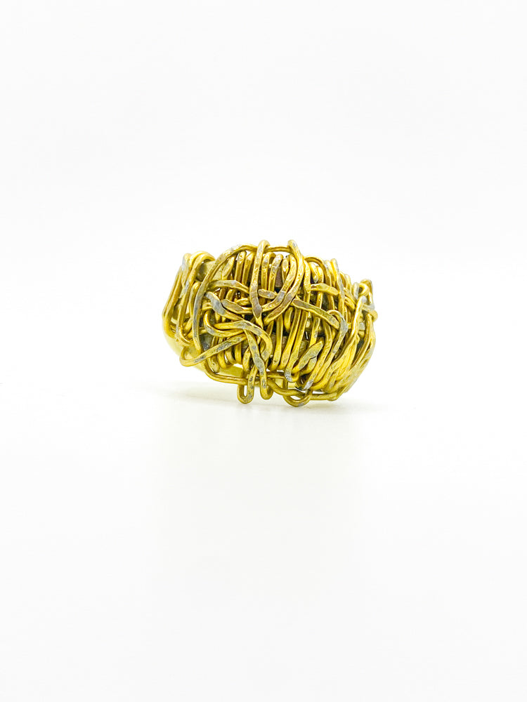 Sara_Ring_Filament_Bold_full_gold