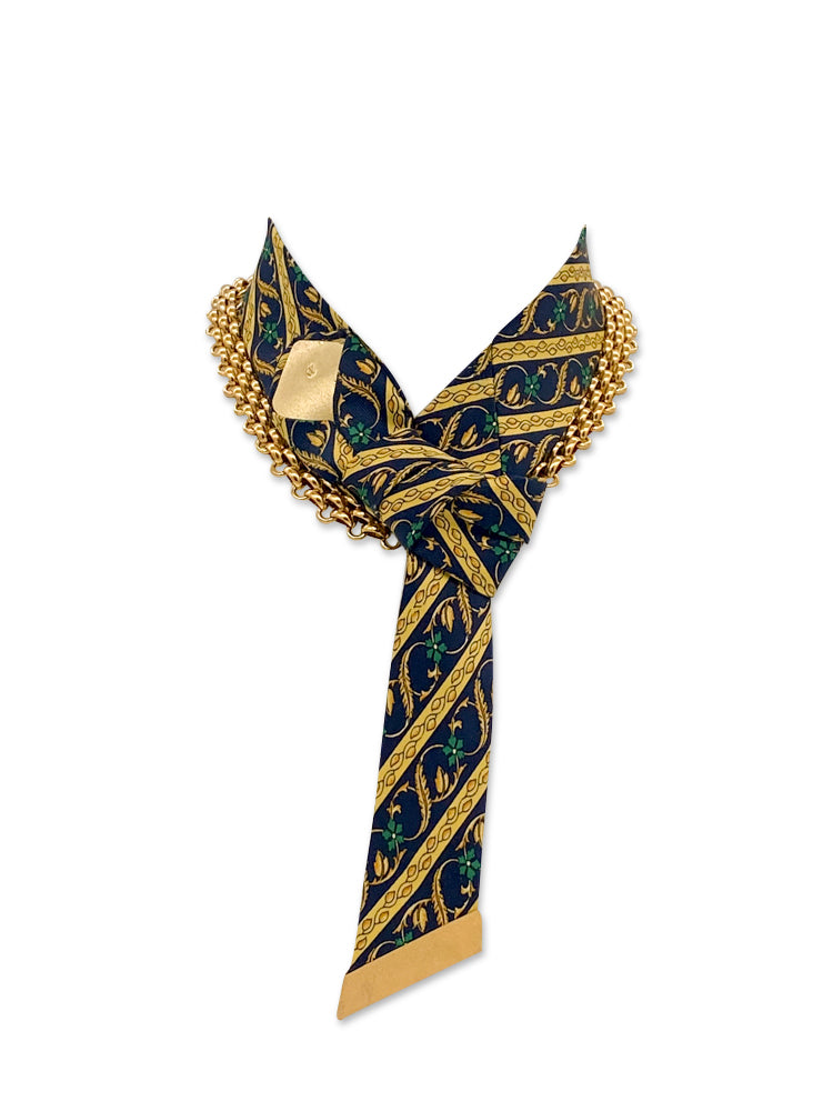 Candle glow neckwear scarf with knot and arianne chain