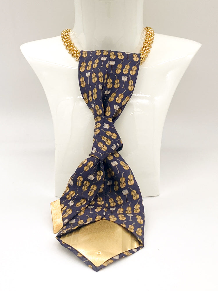 Escape Night Neckwear Bold with Arianne chain