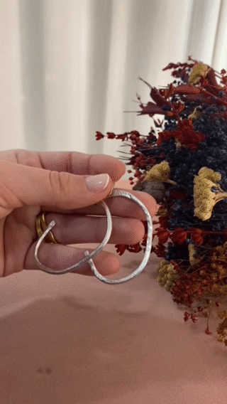 Essential Hoop Minimal Medium Silver Gif 