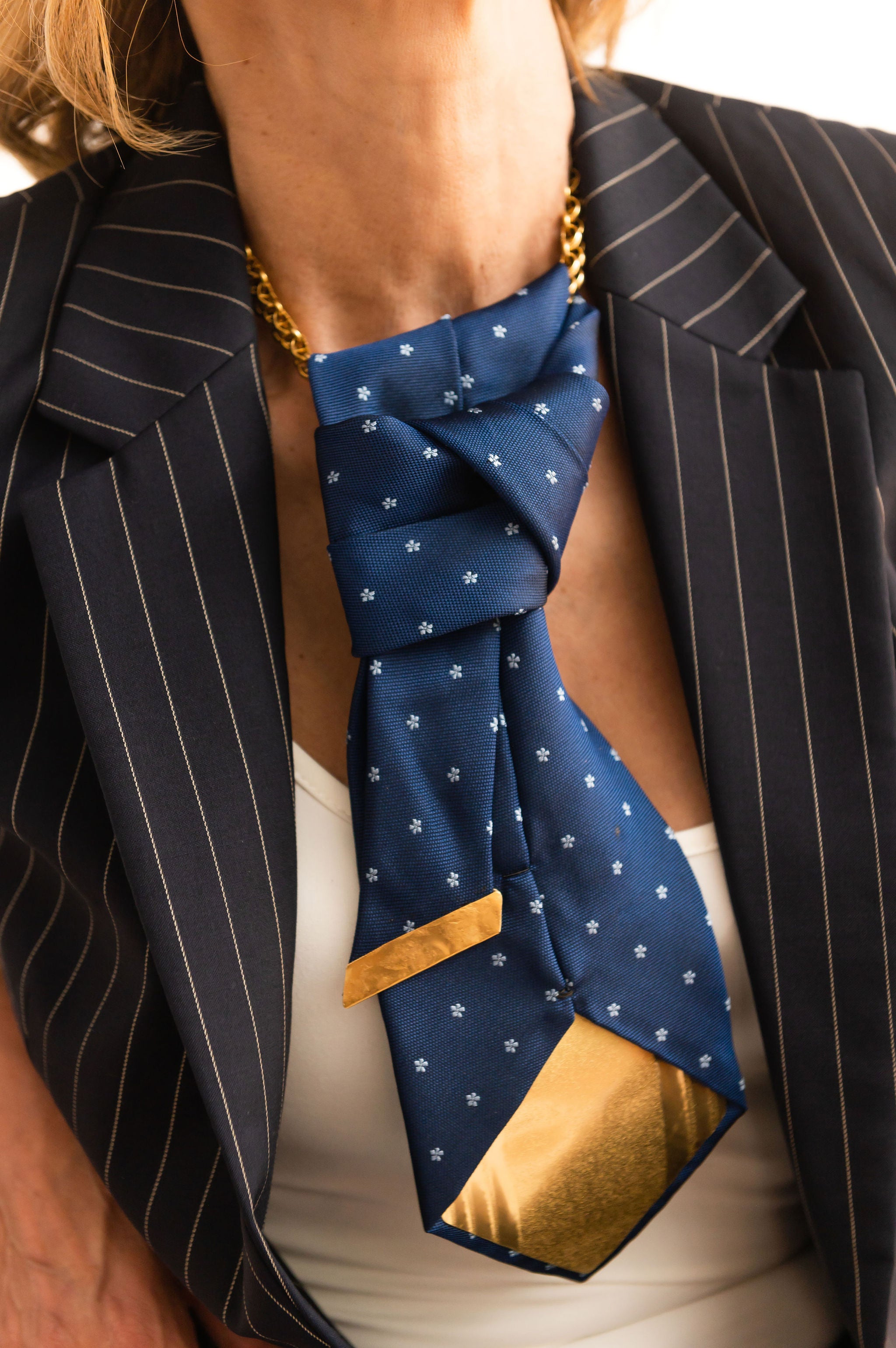 Floral Midnight Neckwear Bold model

