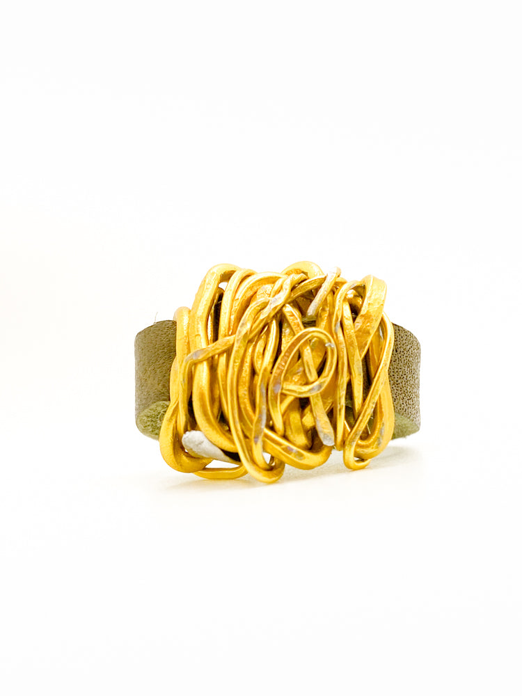 Tim_Men_s_Ring_Front_dense_Unisex Leather Green Gold