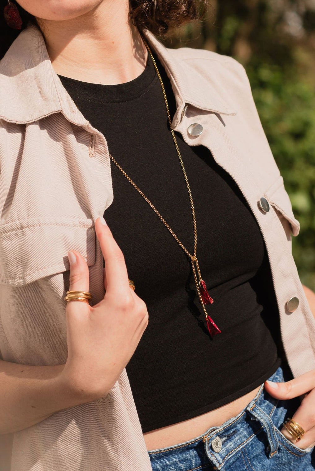 suzy shades of passion open end necklace red model lifestyle